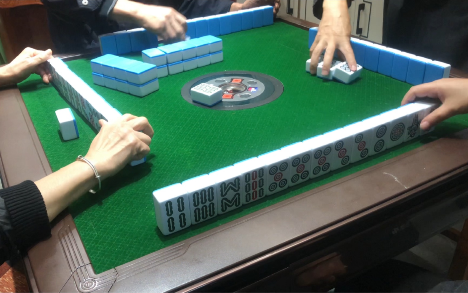 Introdução a como jogar mahjong internacional
